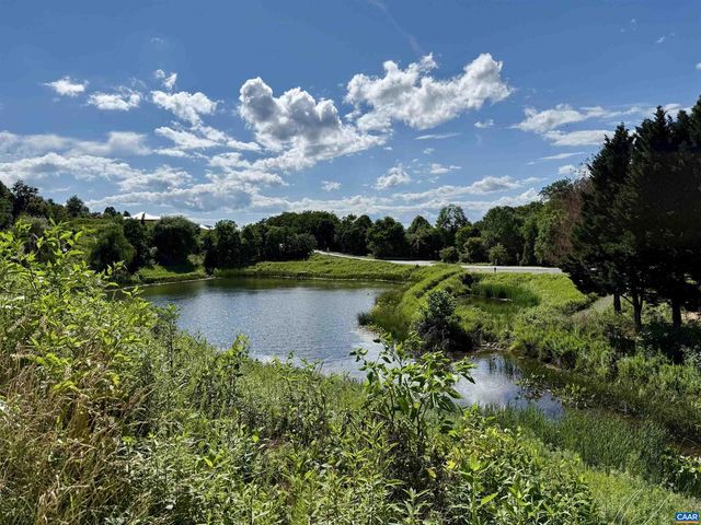 2176 WHISPERING HOLLOW LN, Charlottesville, VA 22911