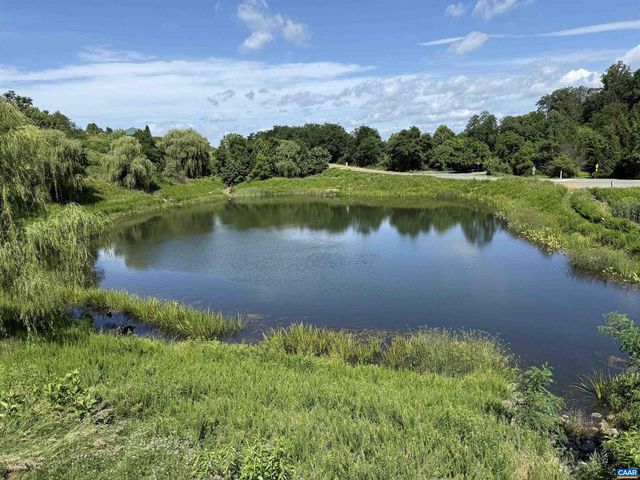 2176 WHISPERING HOLLOW LN, Charlottesville, VA 22911