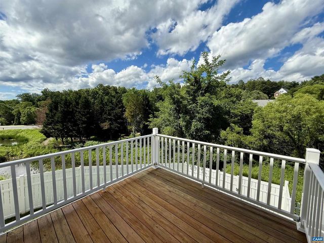 2176 WHISPERING HOLLOW LN, Charlottesville, VA 22911