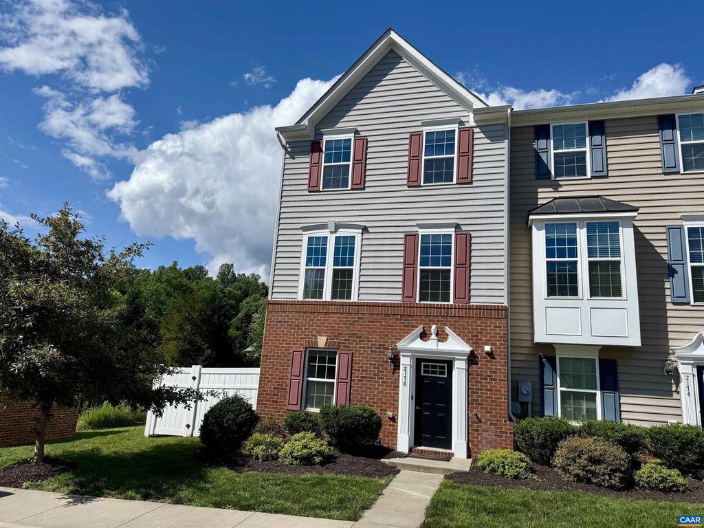 2176 WHISPERING HOLLOW LN, Charlottesville, VA 22911
