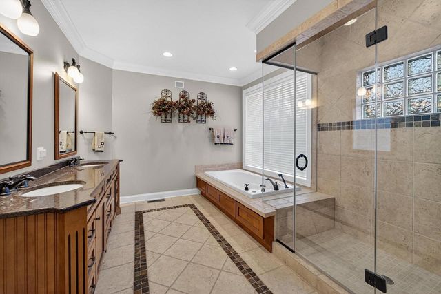 1939 Pine Ridge Drive, Janesville, WI 53545