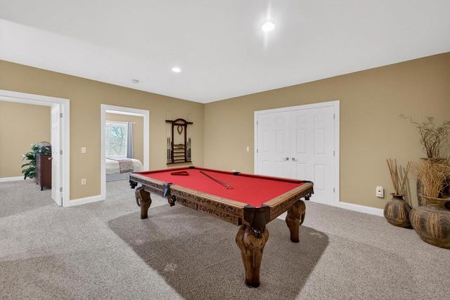 1939 Pine Ridge Drive, Janesville, WI 53545