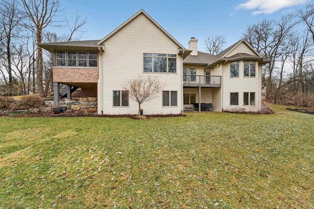 1939 Pine Ridge Drive, Janesville, WI 53545