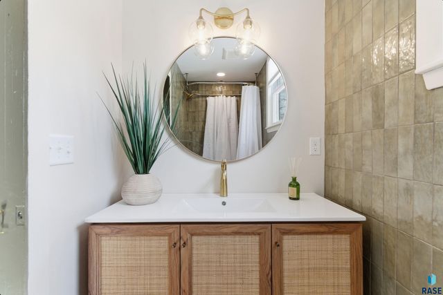 304 Highland Ave Avenue, Sioux Falls, SD 57103