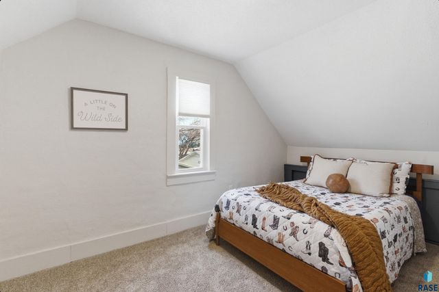 304 Highland Ave Avenue, Sioux Falls, SD 57103