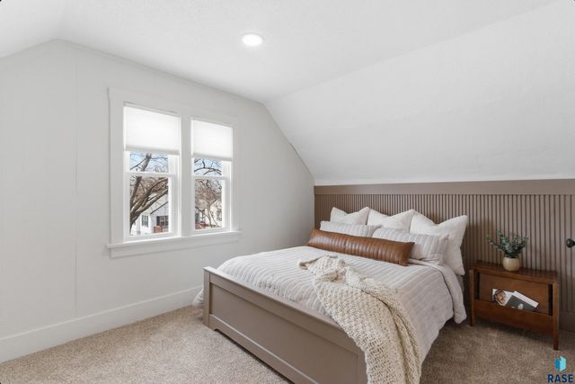 304 Highland Ave Avenue, Sioux Falls, SD 57103