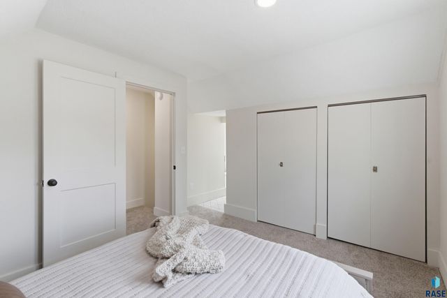 304 Highland Ave Avenue, Sioux Falls, SD 57103