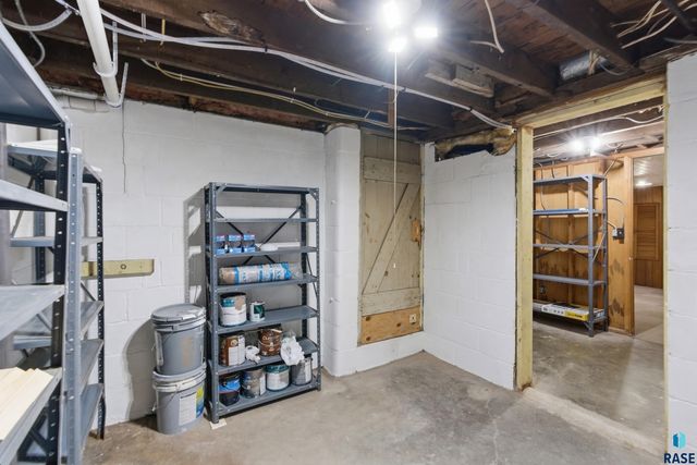 304 Highland Ave Avenue, Sioux Falls, SD 57103