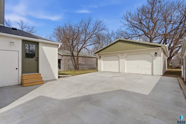 304 Highland Ave Avenue, Sioux Falls, SD 57103