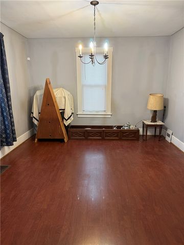 115 Lyon Ave, City Of But Se, PA 16001