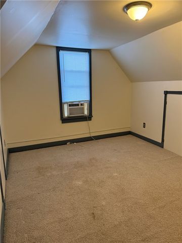 115 Lyon Ave, City Of But Se, PA 16001