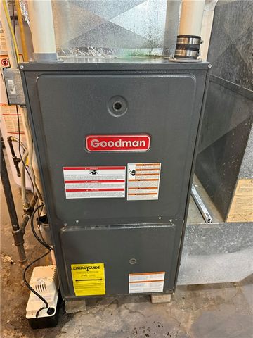 115 Lyon Ave, City Of But Se, PA 16001