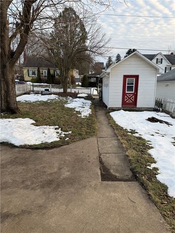 115 Lyon Ave, City Of But Se, PA 16001