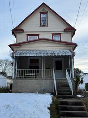 115 Lyon Ave, City Of But Se, PA 16001