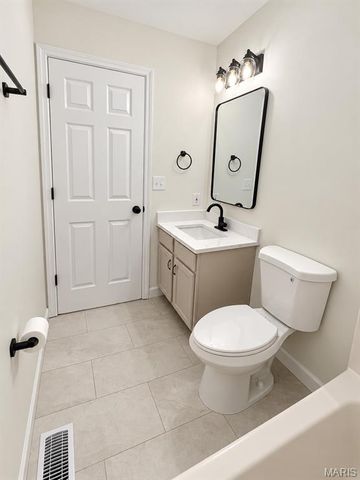 1731 Fairview Farms Circle, Wentzville, MO 63385