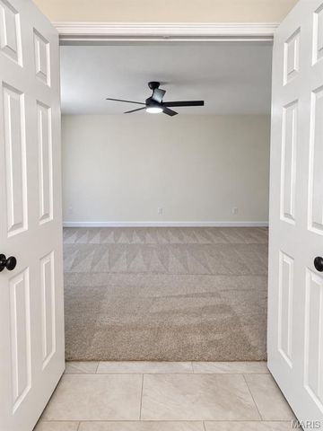 1731 Fairview Farms Circle, Wentzville, MO 63385