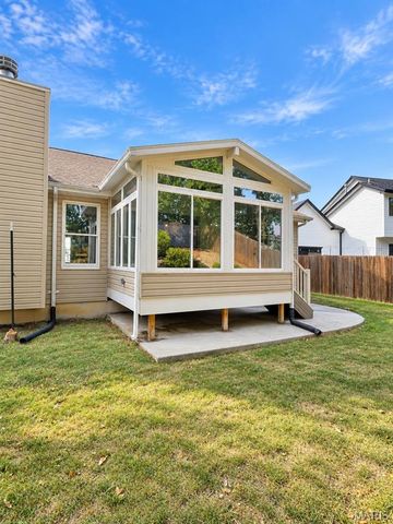 1731 Fairview Farms Circle, Wentzville, MO 63385
