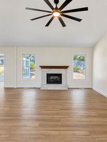 1731 Fairview Farms Circle, Wentzville, MO 63385