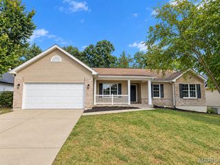 1731 Fairview Farms Circle, Wentzville, MO 63385