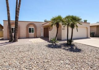 10407 W Calle Del Oro --, Phoenix, AZ 85037