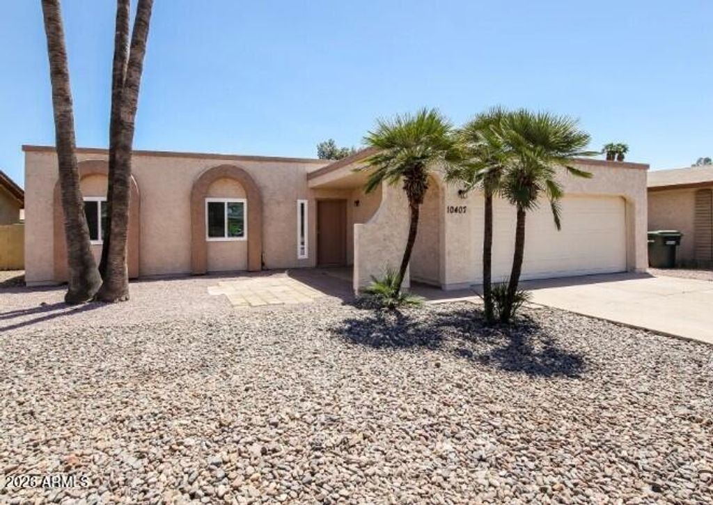 10407 W Calle Del Oro --, Phoenix, AZ 85037