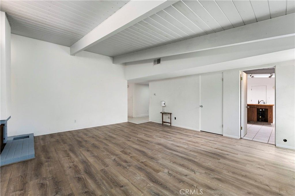 Image 12 of property listing at 2866 Gobat Avenue, San Diego, CA 92122