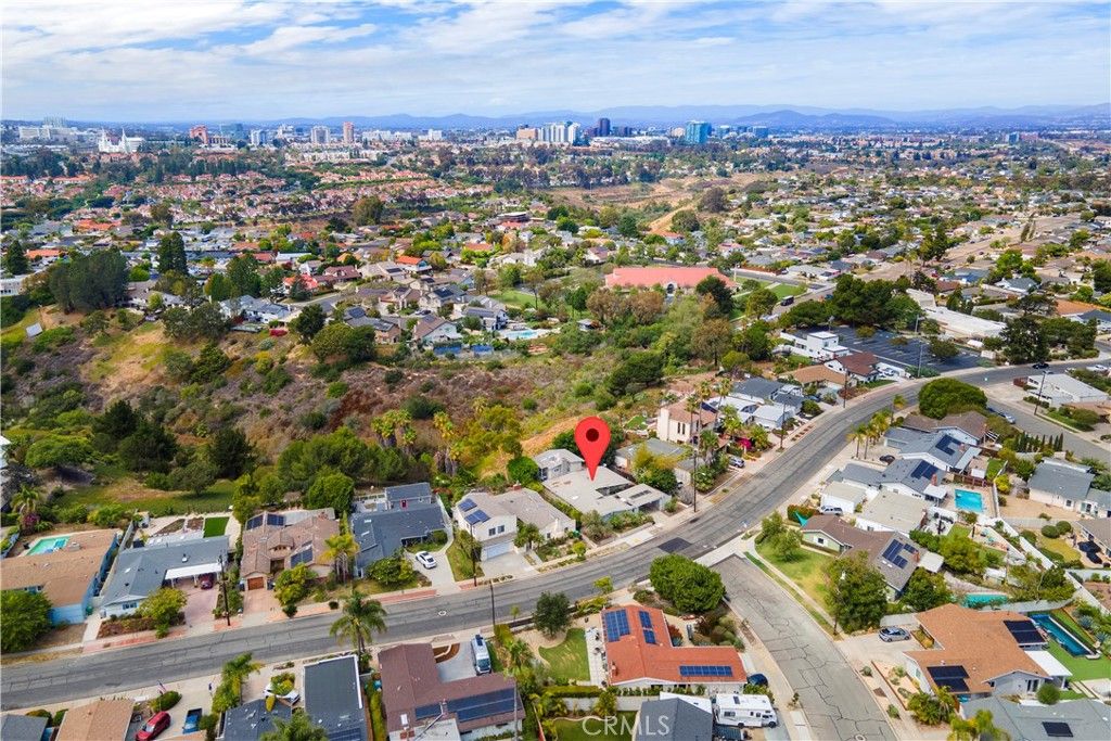 Image 2 of property listing at 2866 Gobat Avenue, San Diego, CA 92122