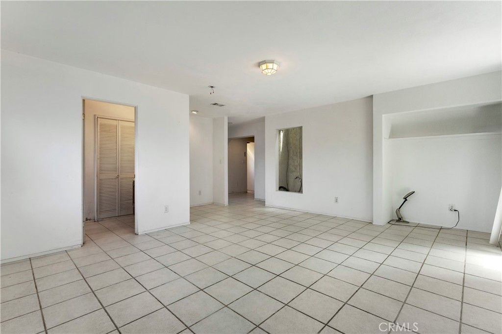 Image 26 of property listing at 2866 Gobat Avenue, San Diego, CA 92122