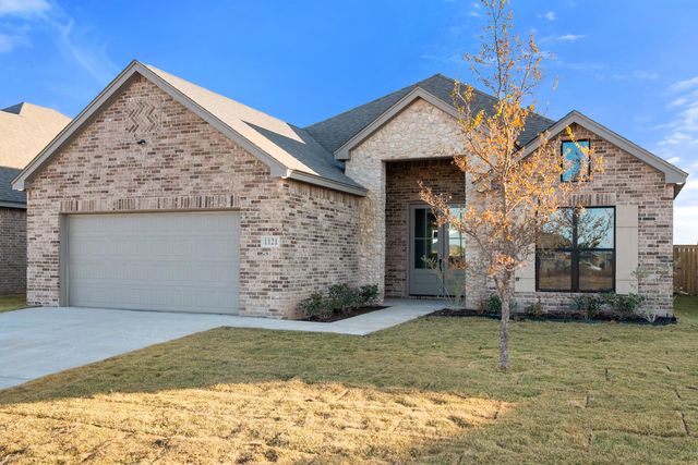 1121 N 6th Street, Wolfforth, TX 79382