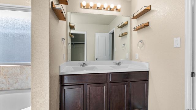 5251 Honeyflower, Bulverde, TX 78163