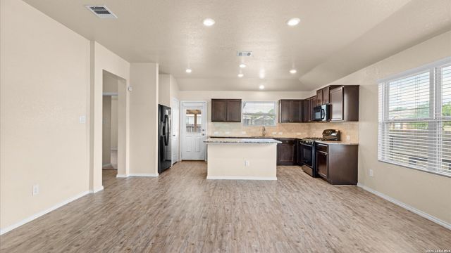 5251 Honeyflower, Bulverde, TX 78163