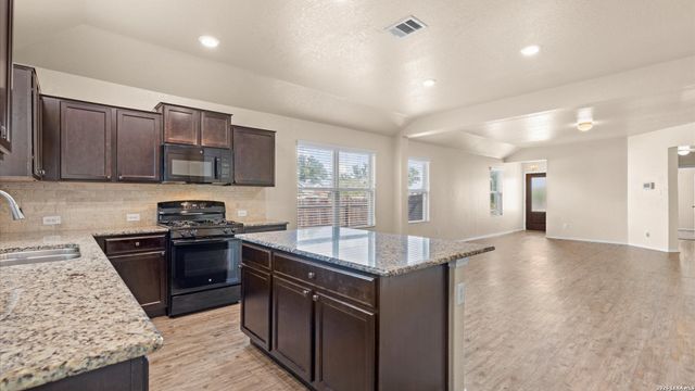 5251 Honeyflower, Bulverde, TX 78163