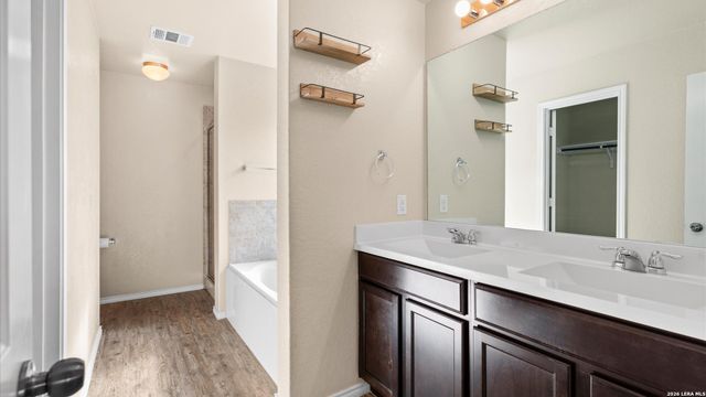 5251 Honeyflower, Bulverde, TX 78163