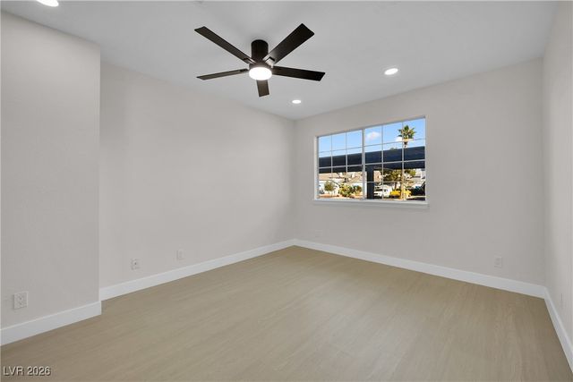 5841 Medallion Drive 102, Las Vegas, NV 89122