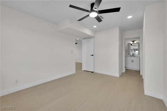 5841 Medallion Drive 102, Las Vegas, NV 89122