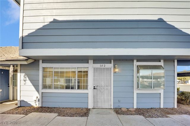 5841 Medallion Drive 102, Las Vegas, NV 89122