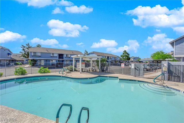 5841 Medallion Drive 102, Las Vegas, NV 89122