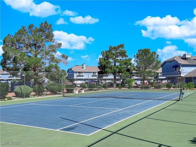 5841 Medallion Drive 102, Las Vegas, NV 89122