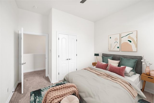 907 Mckinney Park Lane, Houston, TX 77003