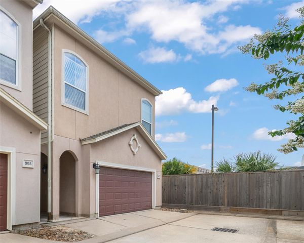 907 Mckinney Park Lane, Houston, TX 77003