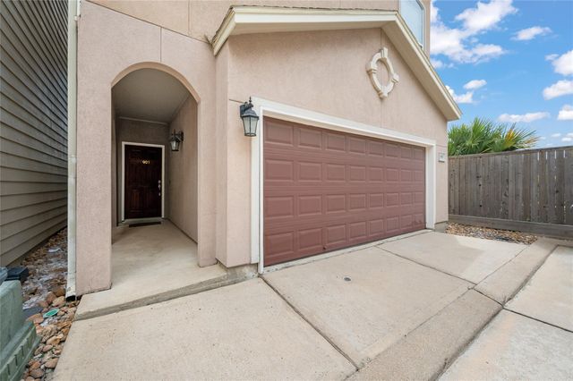 907 Mckinney Park Lane, Houston, TX 77003