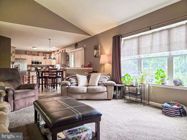 808 SYCAMORE RD, Mohnton, PA 19540
