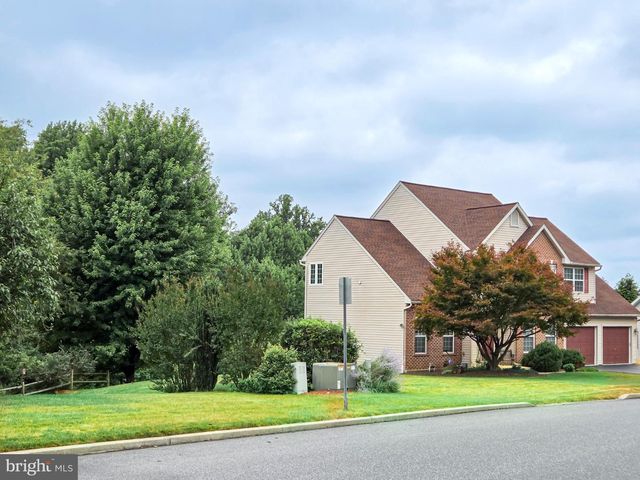 808 SYCAMORE RD, Mohnton, PA 19540