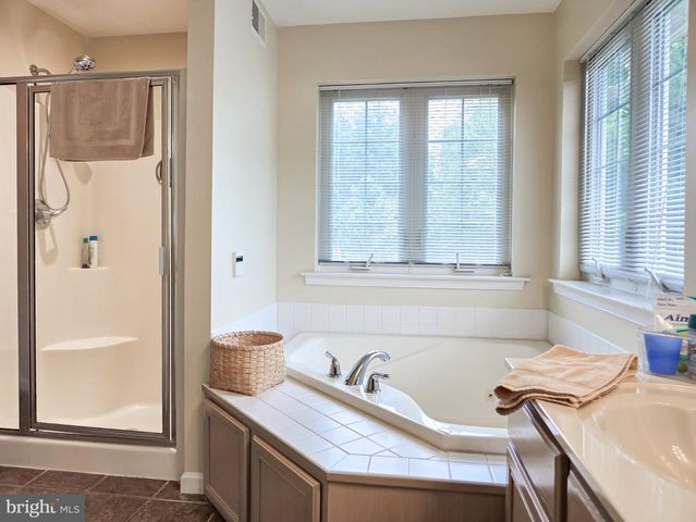 808 SYCAMORE RD, Mohnton, PA 19540