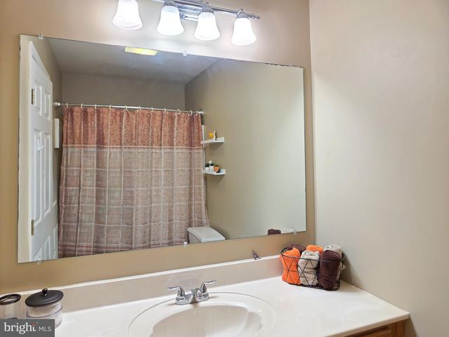 808 SYCAMORE RD, Mohnton, PA 19540