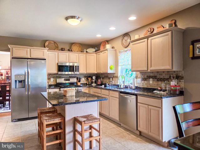 808 SYCAMORE RD, Mohnton, PA 19540