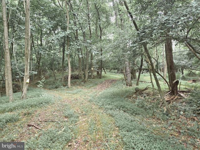 808 SYCAMORE RD, Mohnton, PA 19540