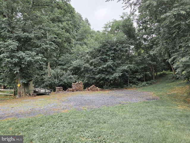 808 SYCAMORE RD, Mohnton, PA 19540