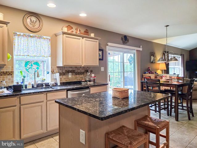 808 SYCAMORE RD, Mohnton, PA 19540