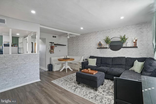 709 PENNSYLVANIA AVE, Wallingford, PA 19086